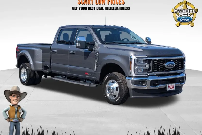 2026 Ford F-350 Lariat photo 1