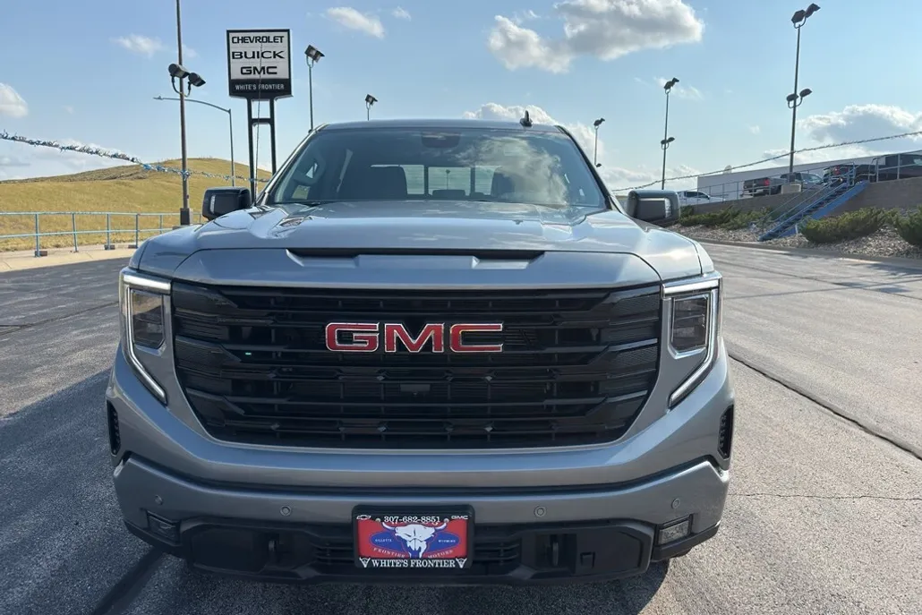 2025 Chevrolet Colorado ZR2 photo 1