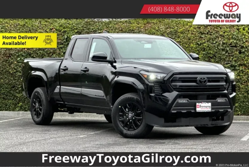2025 Toyota Tacoma SR5 photo 1