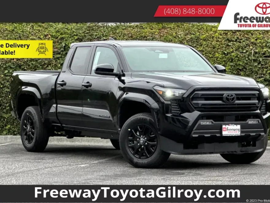 2025 Toyota Tacoma SR5 photo 1