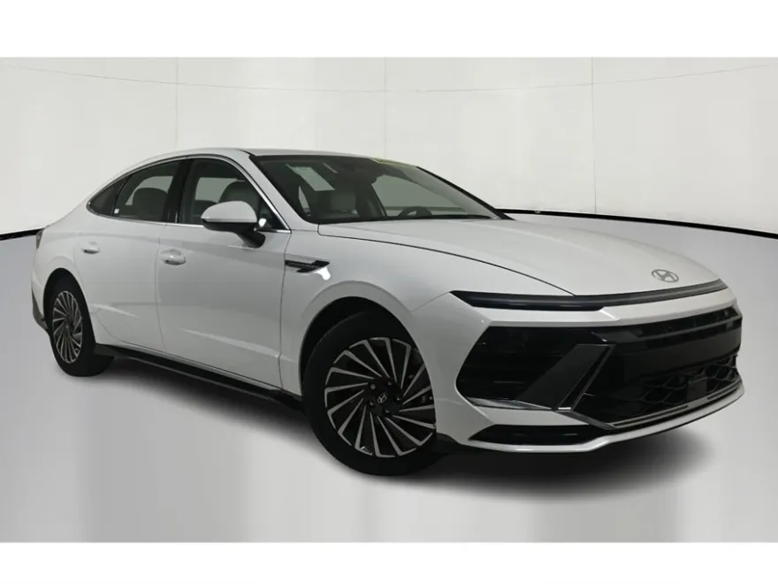 2024 Hyundai Sonata Hybrid SEL photo 1