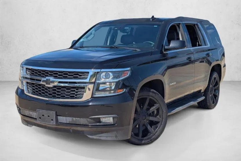 2015 Chevrolet Tahoe LT photo 1
