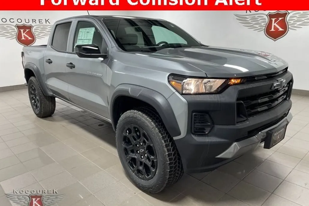 2026 Chevrolet Colorado Trail Boss photo 1