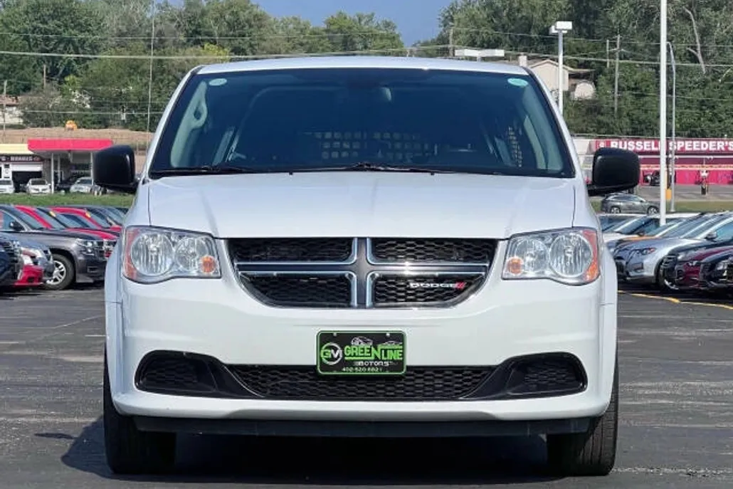 2019 Dodge Grand Caravan Plus photo 1