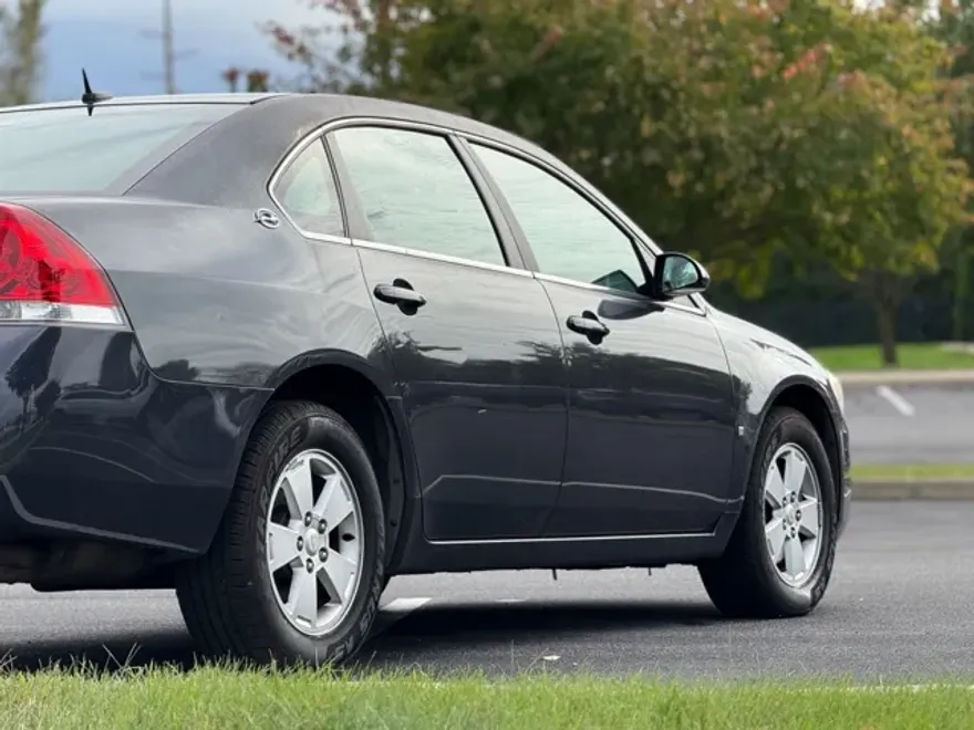 2008 Chevrolet Impala 1LT photo 1
