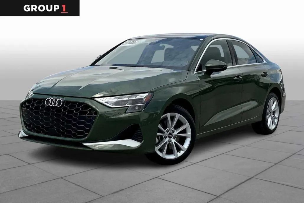 2025 Audi A3 Premium Plus 40 TFSI Quattro photo 1