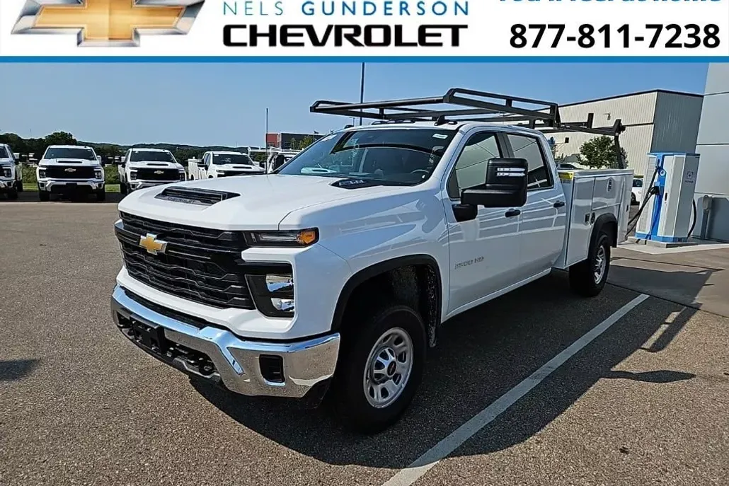 2024 Chevrolet Silverado 3500HD photo 1