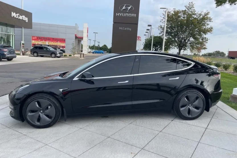 2019 Tesla Model 3 Performance photo 1