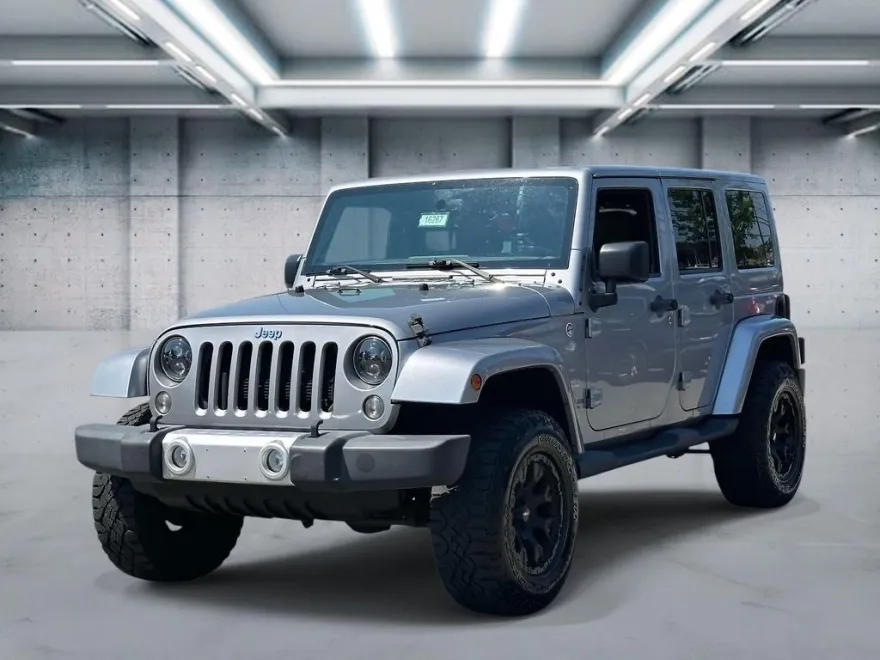 2015 Jeep Wrangler Sahara photo 1