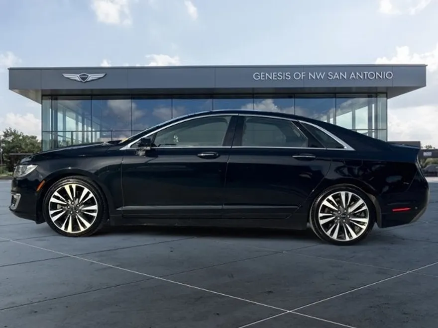 2019 Lincoln MKZ Reserve photo 1