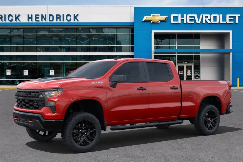 2025 Chevrolet Silverado 1500 Custom Trail Boss photo 1