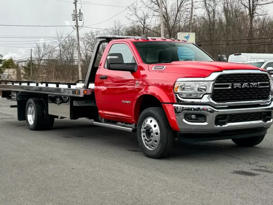 2024 Ram 5500 SLT photo 1