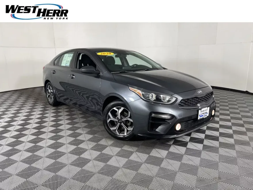 2020 Kia Forte LXS photo 1