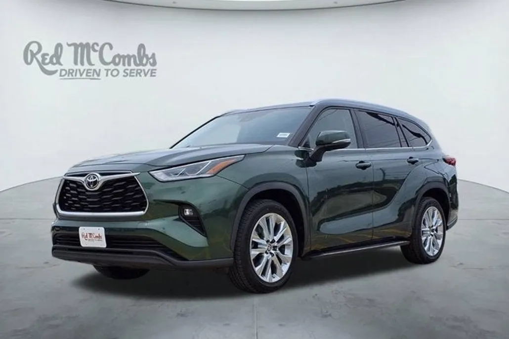 2023 Toyota Highlander Limited photo 1