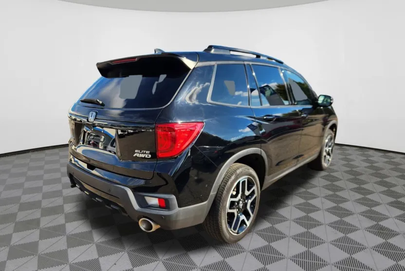 2022 Honda Passport Elite photo 1