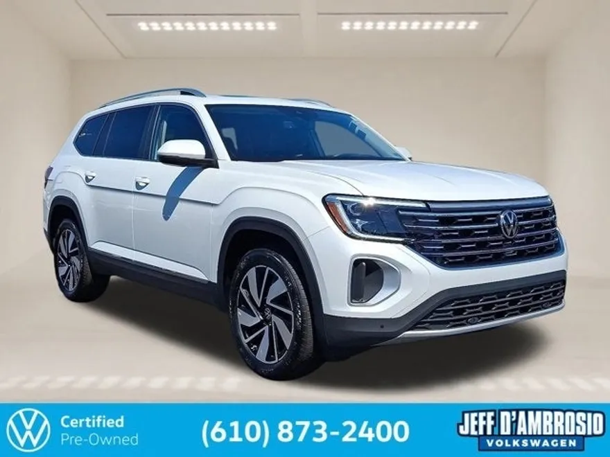 2024 Volkswagen Atlas SEL photo 1