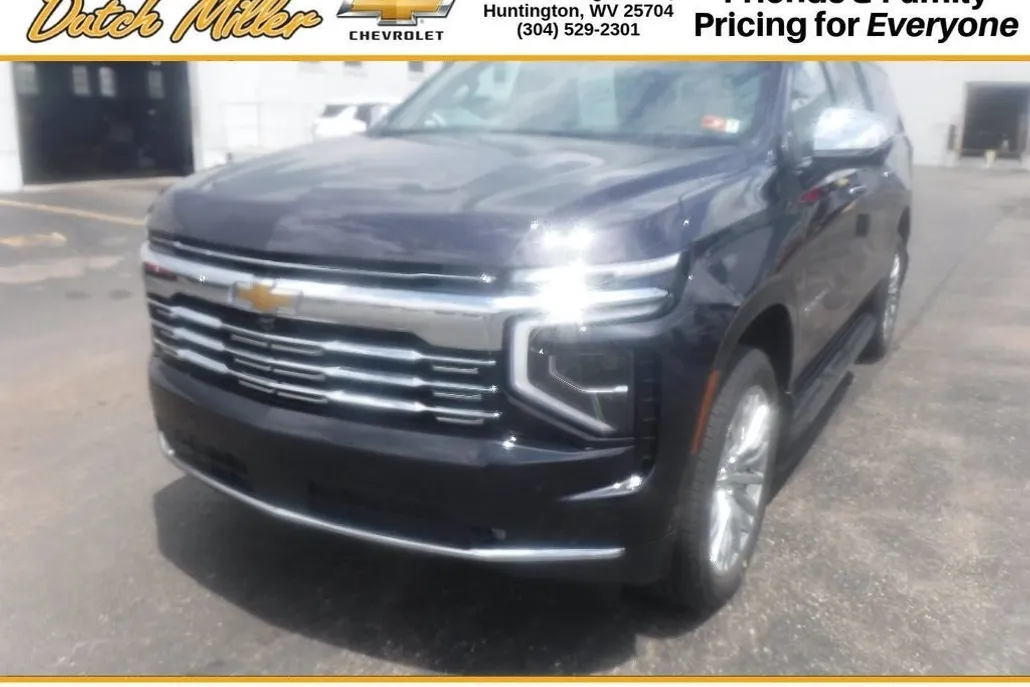 2025 Chevrolet Suburban Premier photo 1