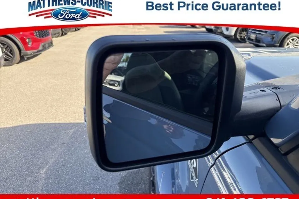 2025 Ford Bronco Outer Banks photo 1