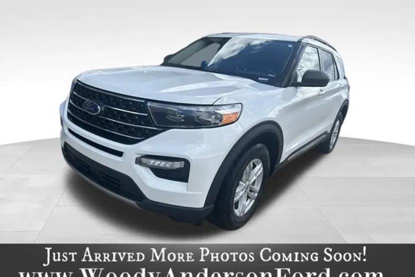 2022 Ford Explorer XLT photo 1