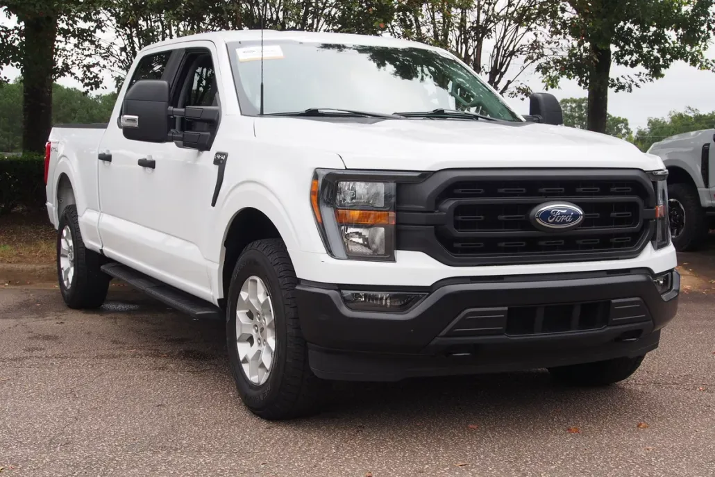 2023 Ford F-150 XL photo 1