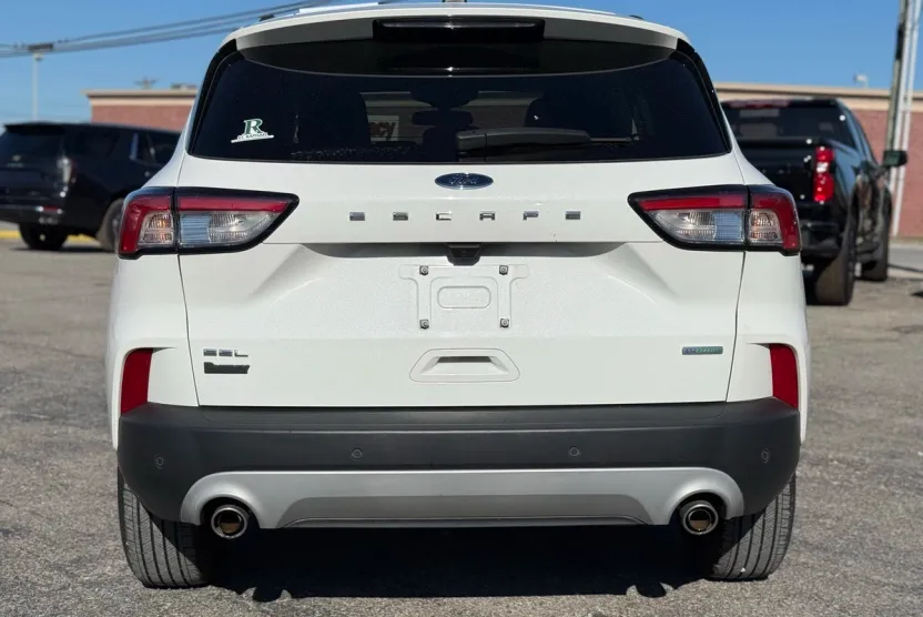2020 Ford Escape SEL photo 1