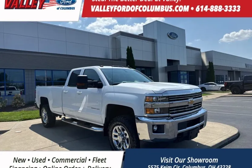 2017 Chevrolet Silverado 2500HD LT photo 1