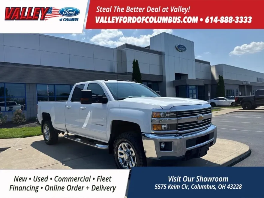 2017 Chevrolet Silverado 2500HD LT photo 1