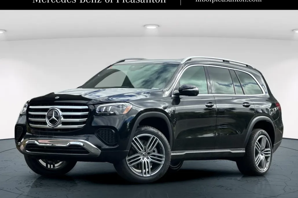2025 Mercedes Benz GLS 450 4MATIC photo 1