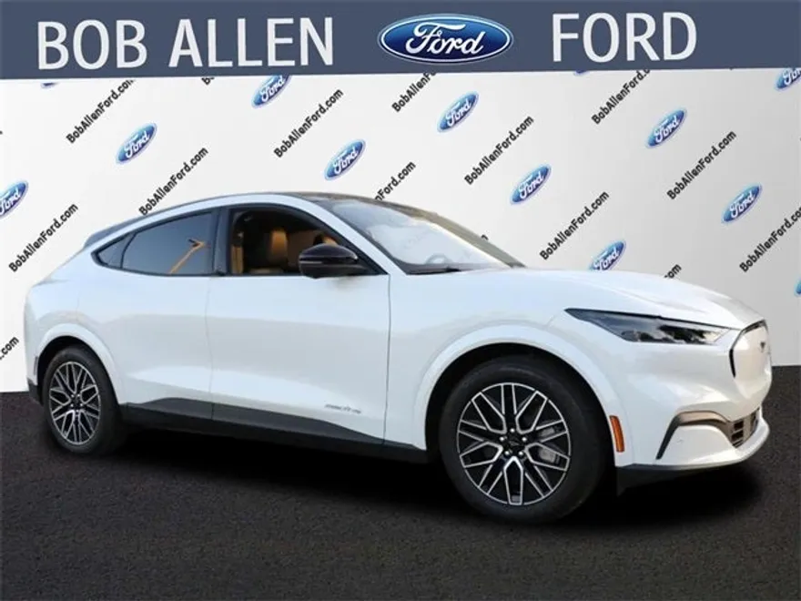 2025 Ford Mustang Mach-E Premium photo 1
