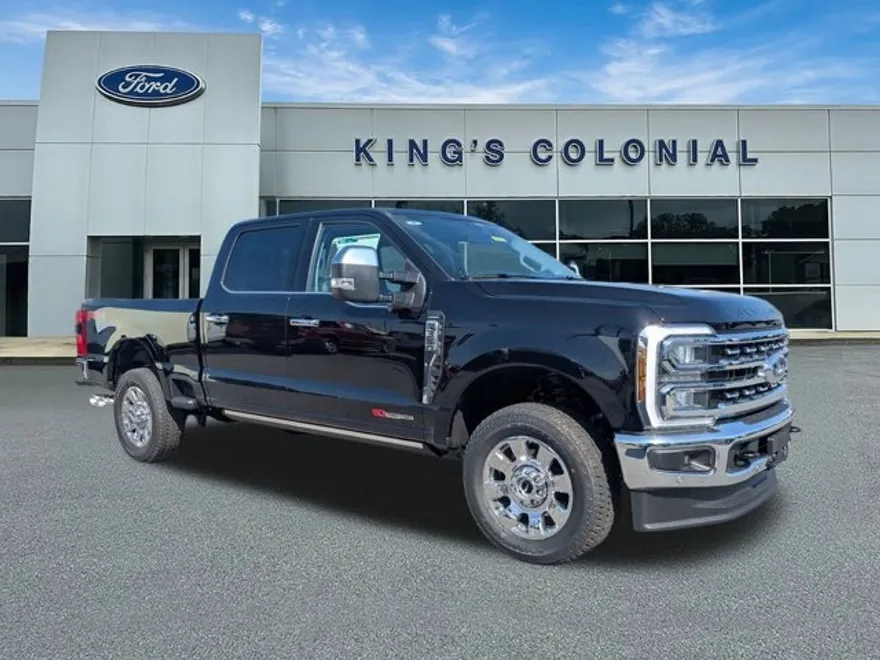 2025 Ford F-350 Lariat photo 1