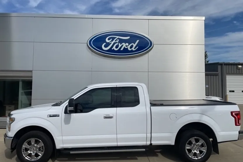2016 Ford F-150 XLT photo 1