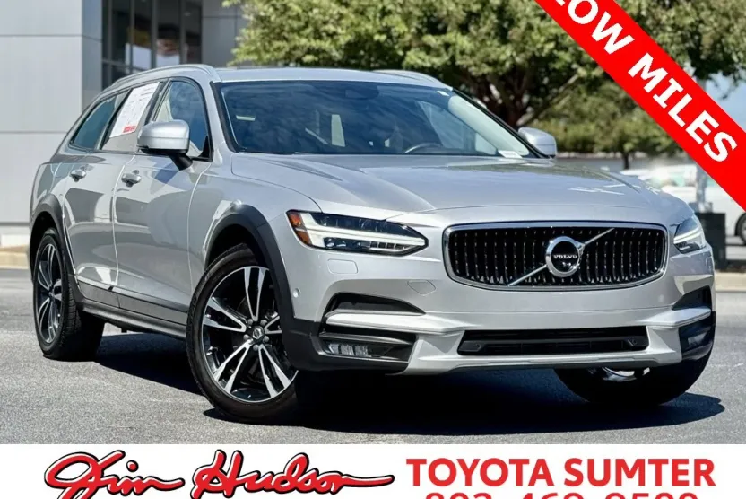 2018 Volvo V90 Cross Country T5 AWD photo 1