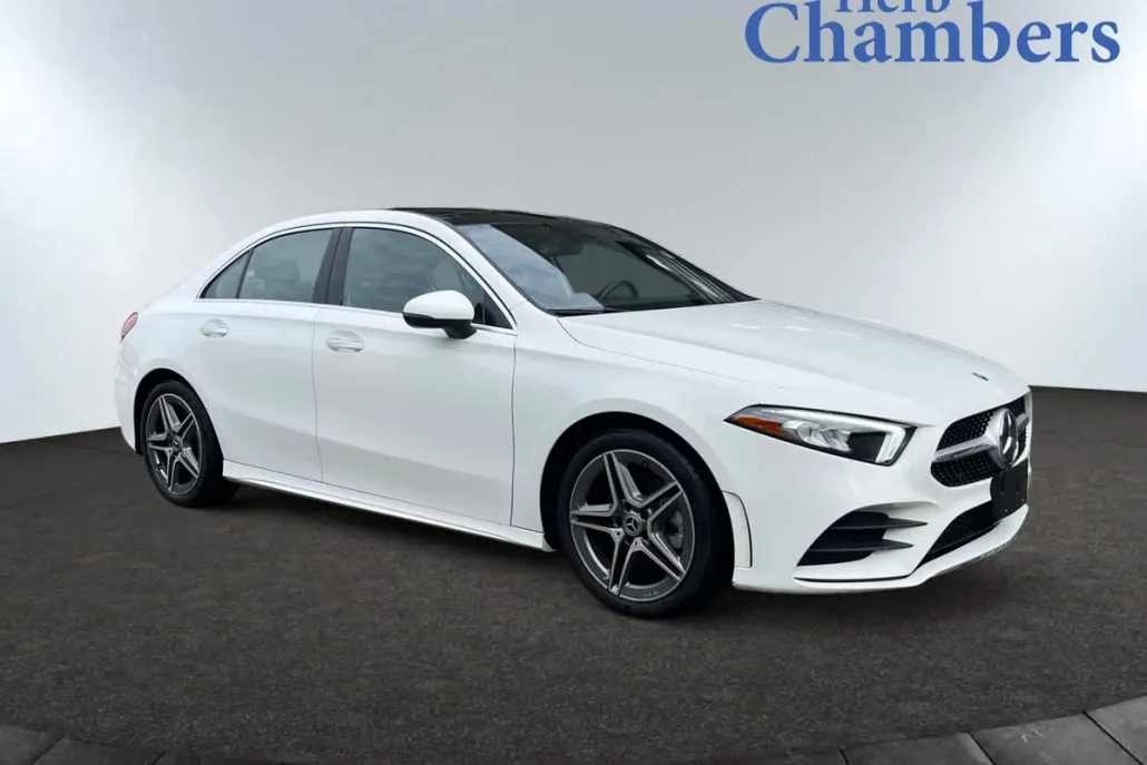 2022 Mercedes Benz A 220 4MATIC photo 1