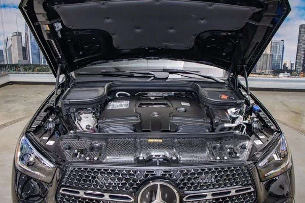 2025 Mercedes Benz GLE 580 4MATIC photo 1