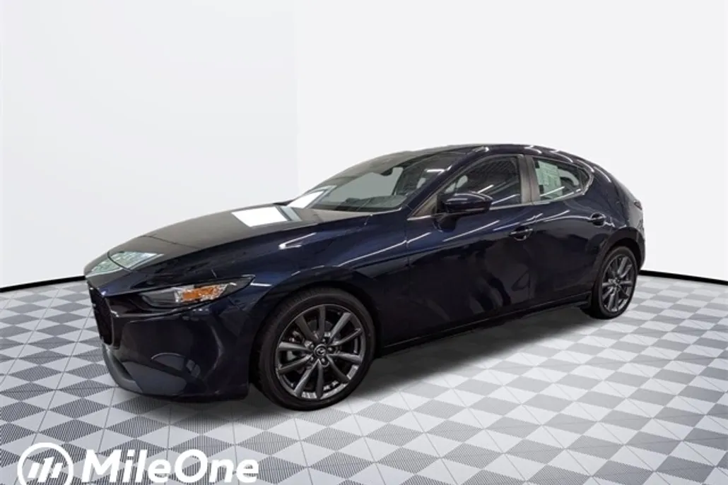 2021 Mazda Mazda3 Select Hatchback photo 1
