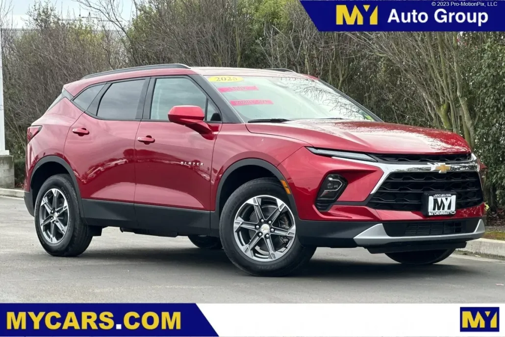 2025 Chevrolet Blazer 2LT photo 1
