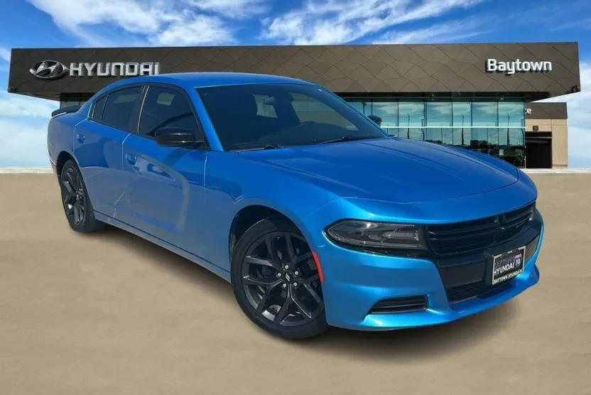 2019 Dodge Charger SXT photo 1