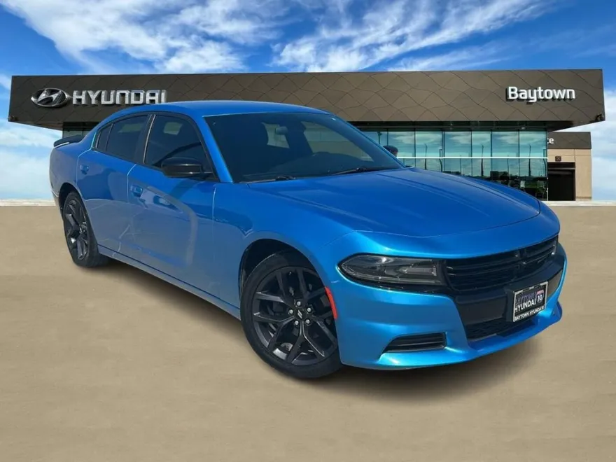 2019 Dodge Charger SXT photo 1