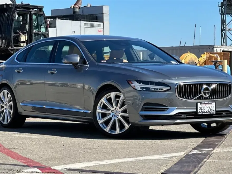2019 Volvo S90 T8 Inscription photo 1