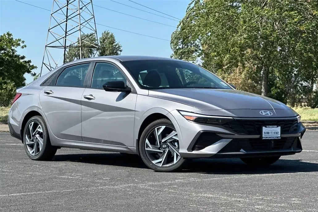 2025 Hyundai Elantra Hybrid SEL Sport photo 1