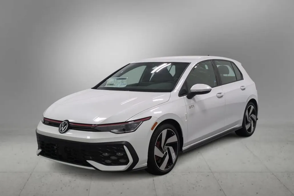 2025 Volkswagen Golf GTI S photo 1