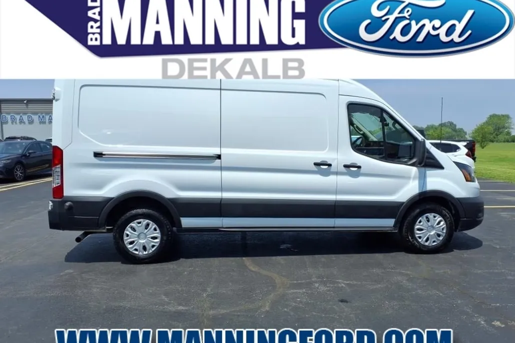 2022 Ford Transit photo 1