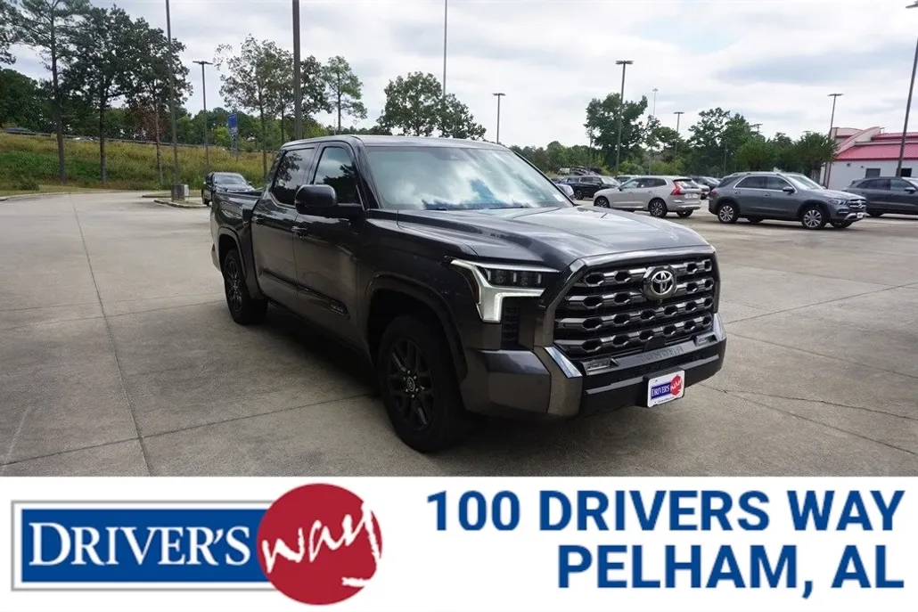 2023 Toyota Tundra Platinum photo 1