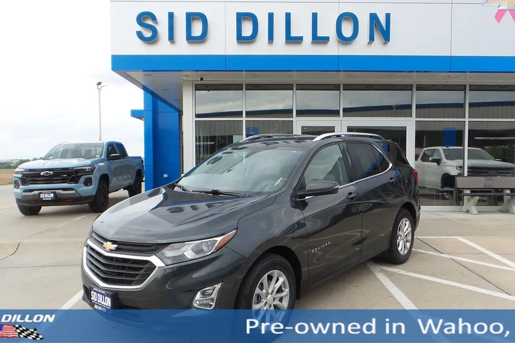 2019 Chevrolet Equinox LT photo 1