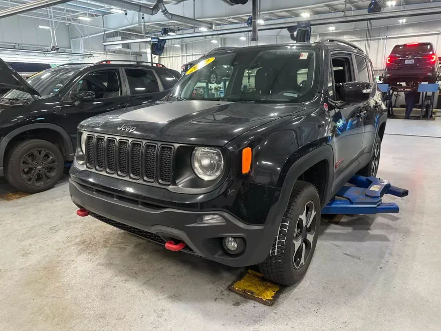 2022 Jeep Renegade Trailhawk photo 1