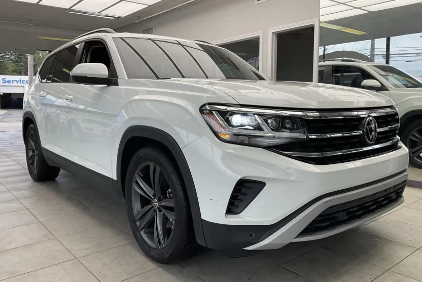 2023 Volkswagen Atlas V6 SE Technology photo 1