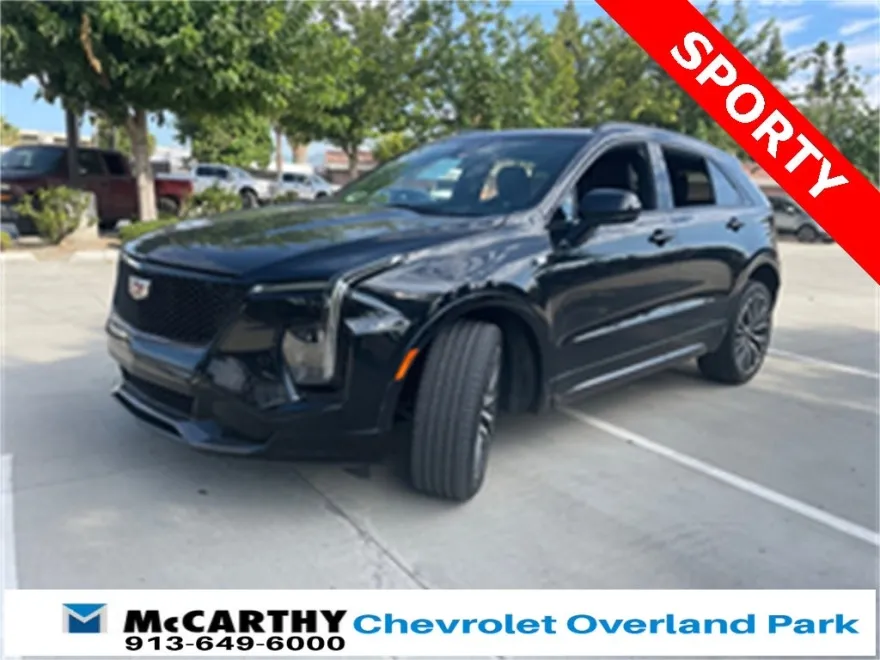 2024 Cadillac XT4 Sport photo 1