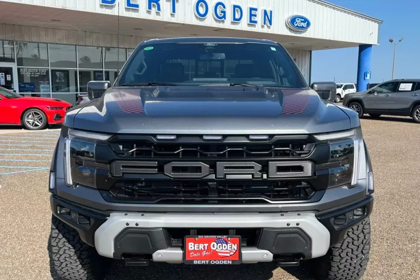 2025 Ford F-150 Raptor photo 1