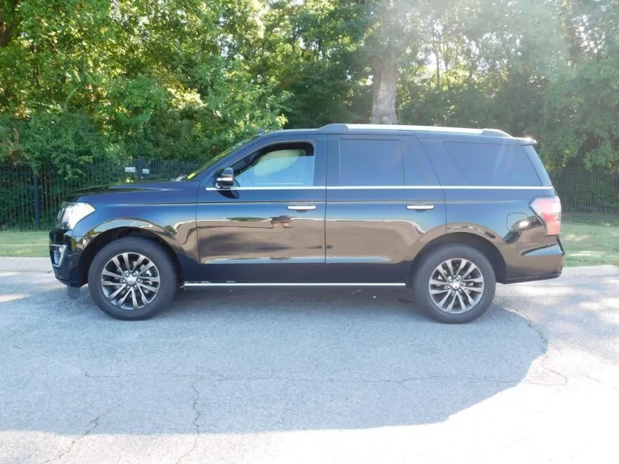 2019 Ford Expedition Limited photo 1