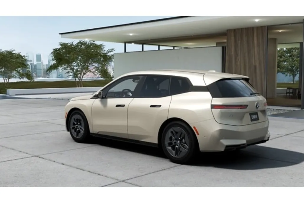 2026 Bmw iX photo 1